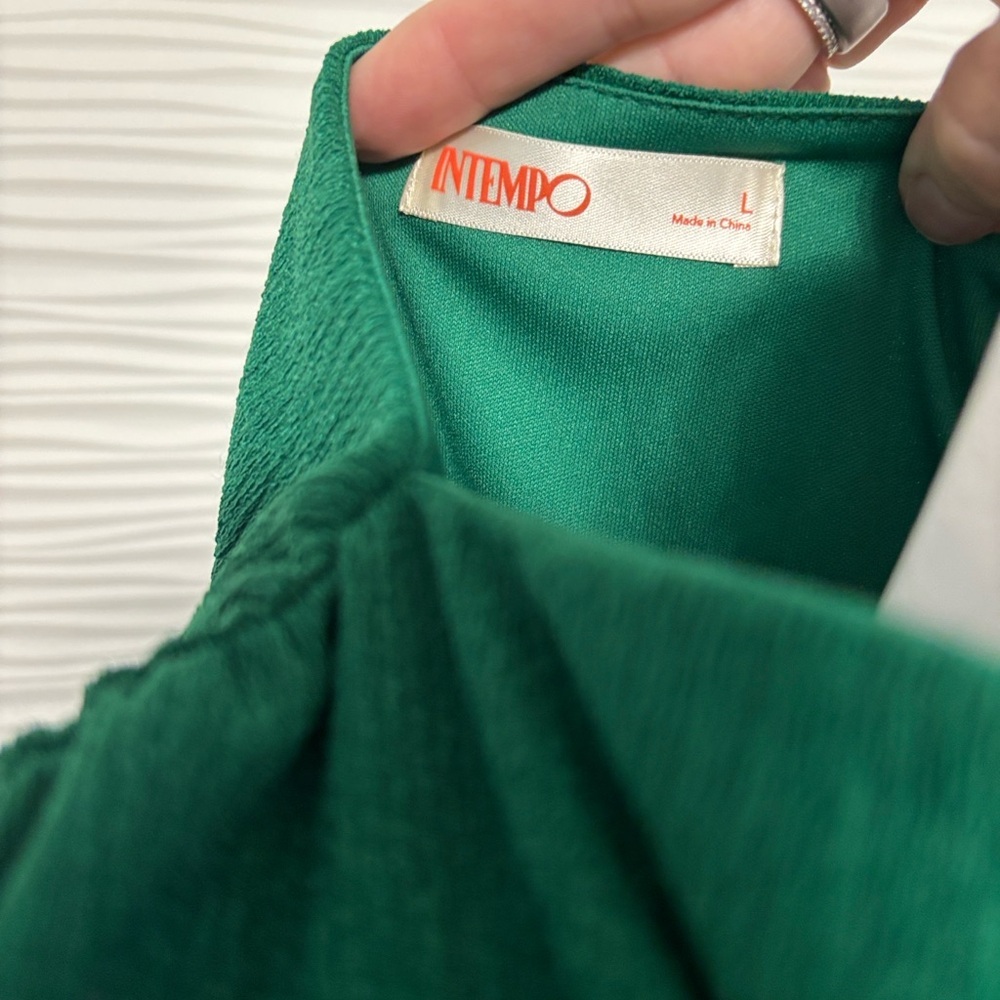 Elegant Green Women's Pant Set - Picture 3 of 7